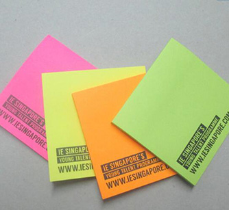 4 different colours of sticky notes